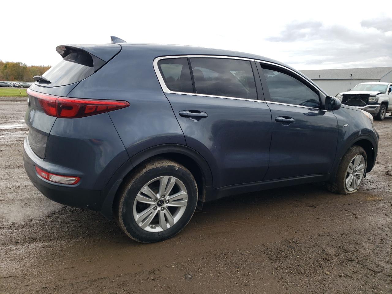 KIA SPORTAGE LX