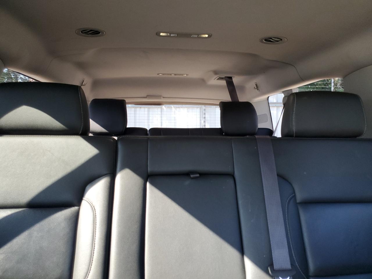 CHEVROLET SUBURBAN C1500 LT