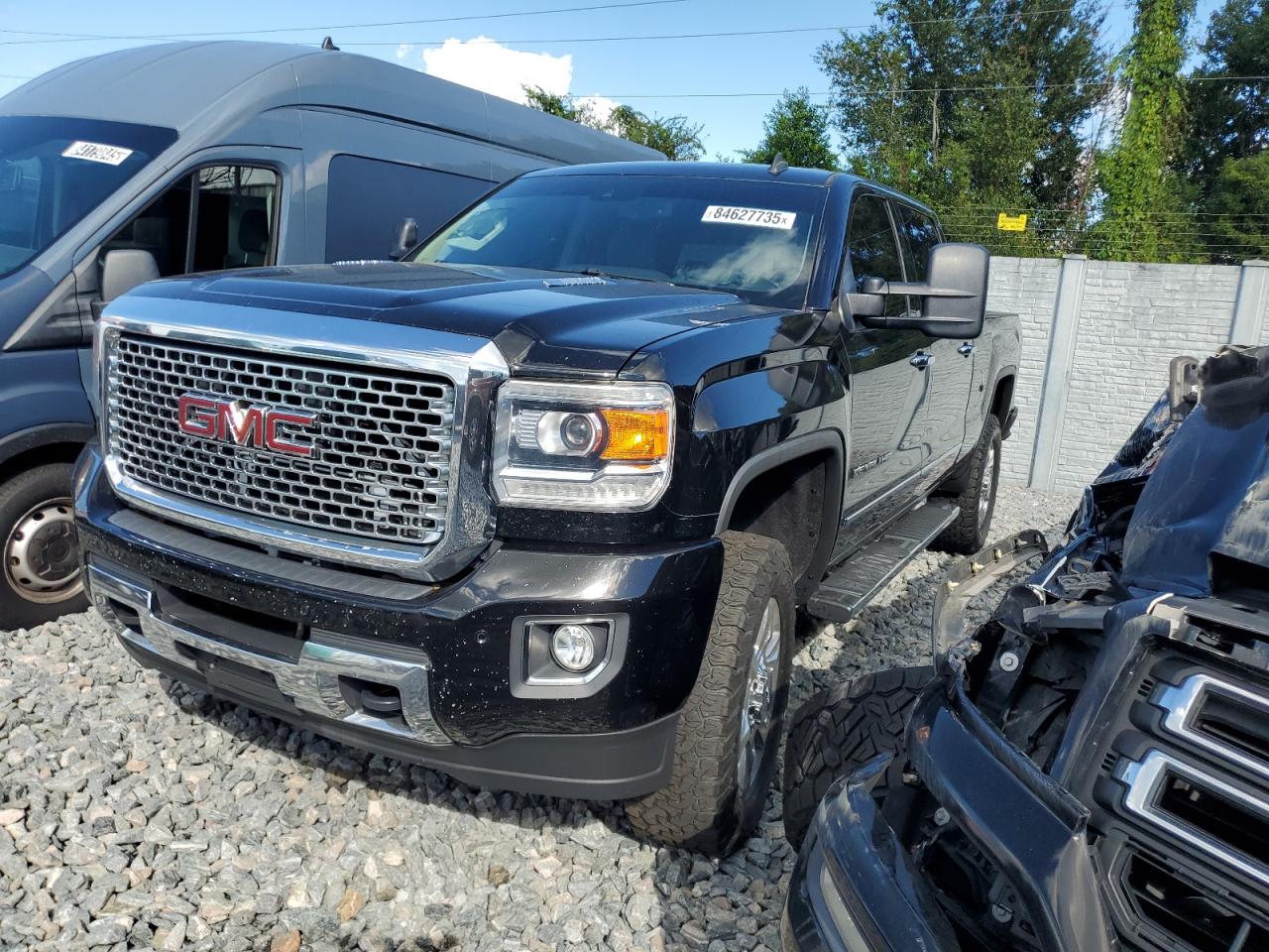 GMC SIERRA K2500 DENALI