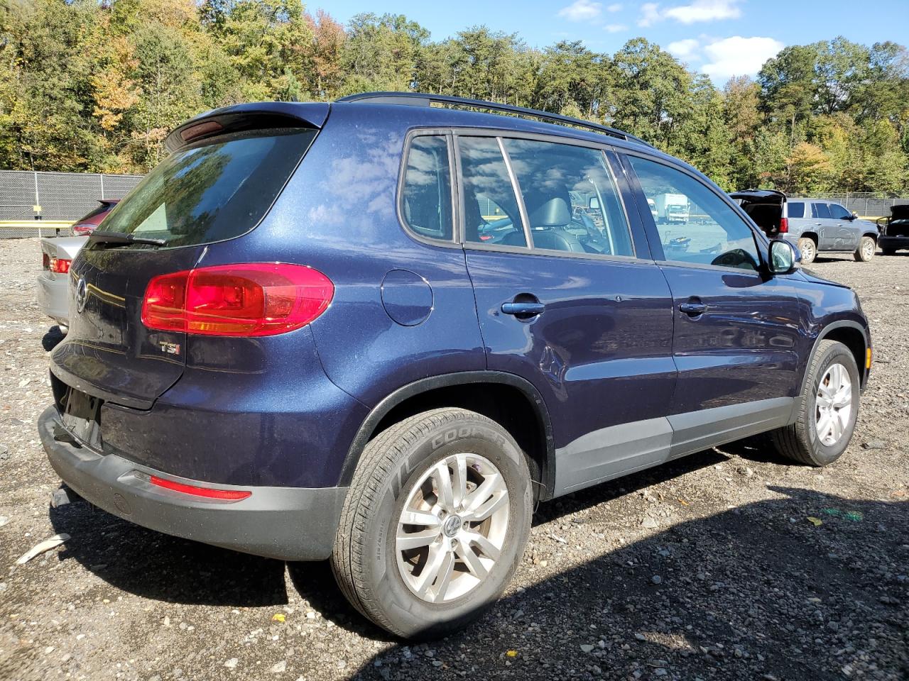 VOLKSWAGEN TIGUAN S