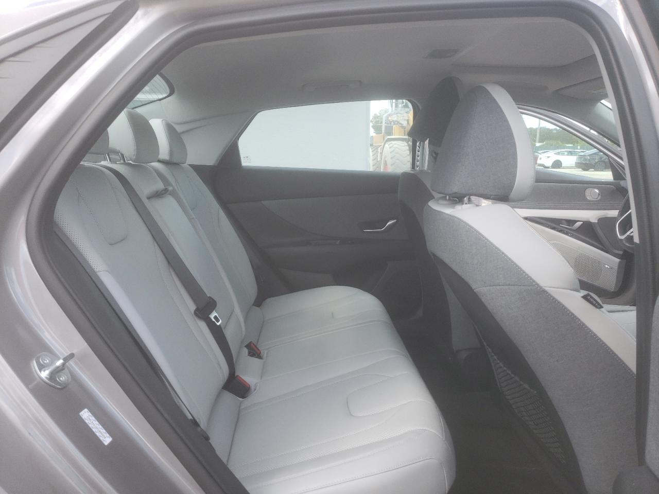 Lot #3302831899 2023 HYUNDAI ELANTRA LI