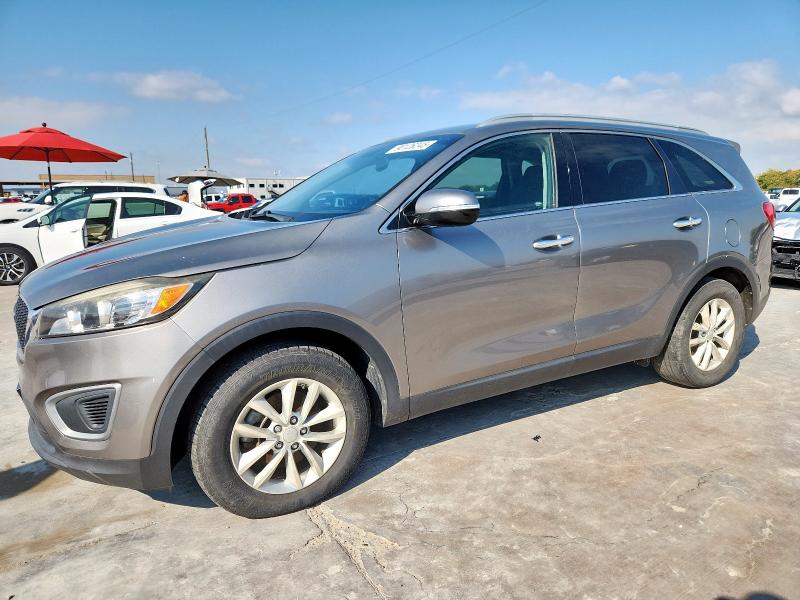 2016 KIA SORENTO LX - 5XYPG4A34GG036353