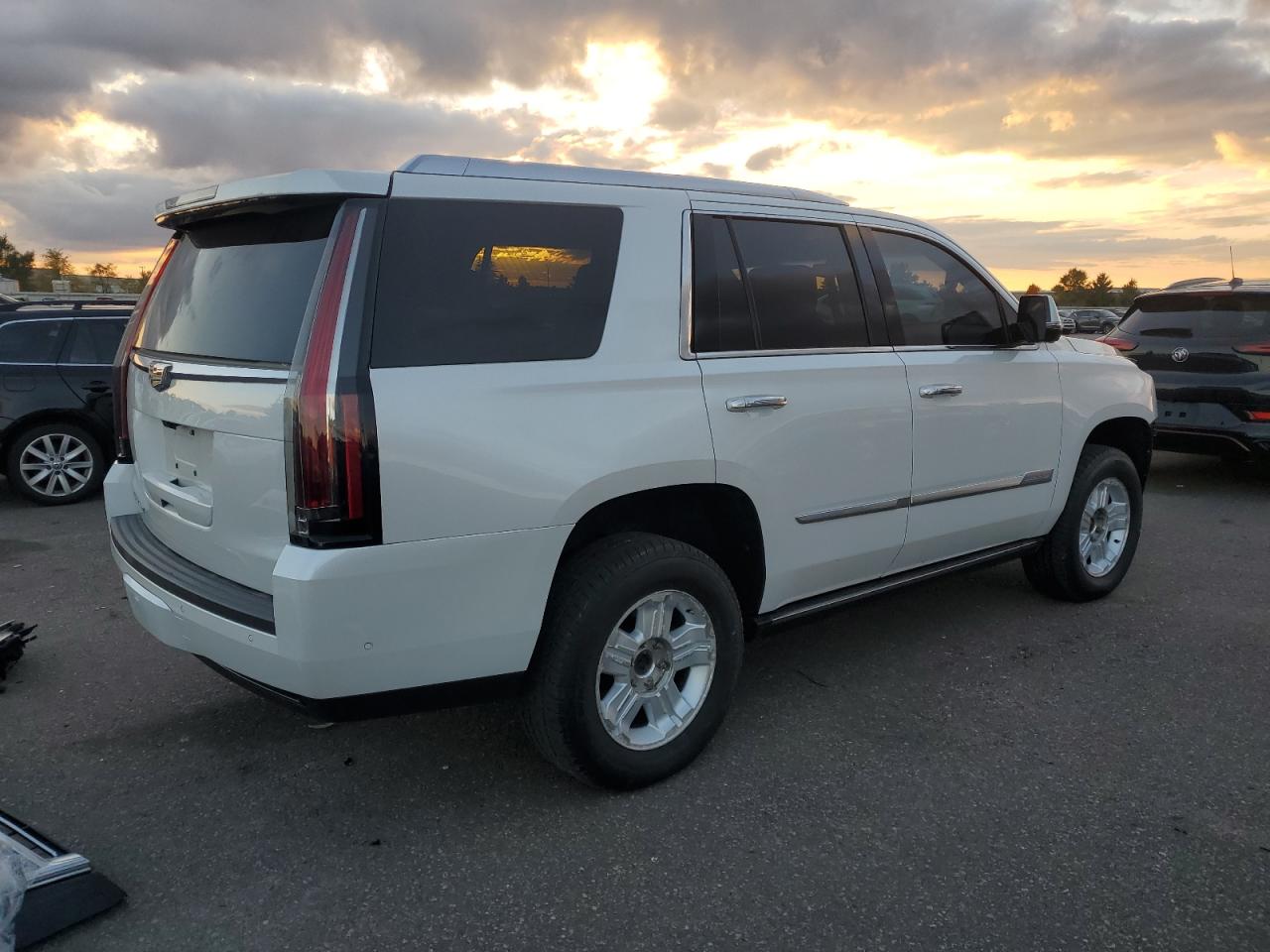 CADILLAC ESCALADE PLATINUM