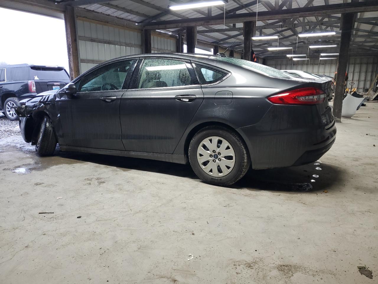 FORD FUSION S
