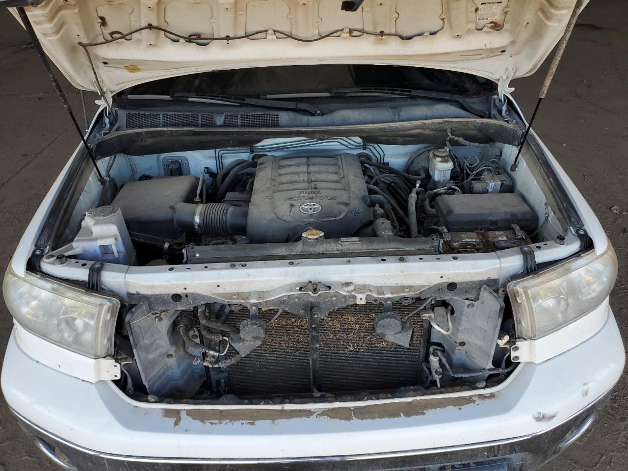 TOYOTA TUNDRA DOUBLE CAB SR5