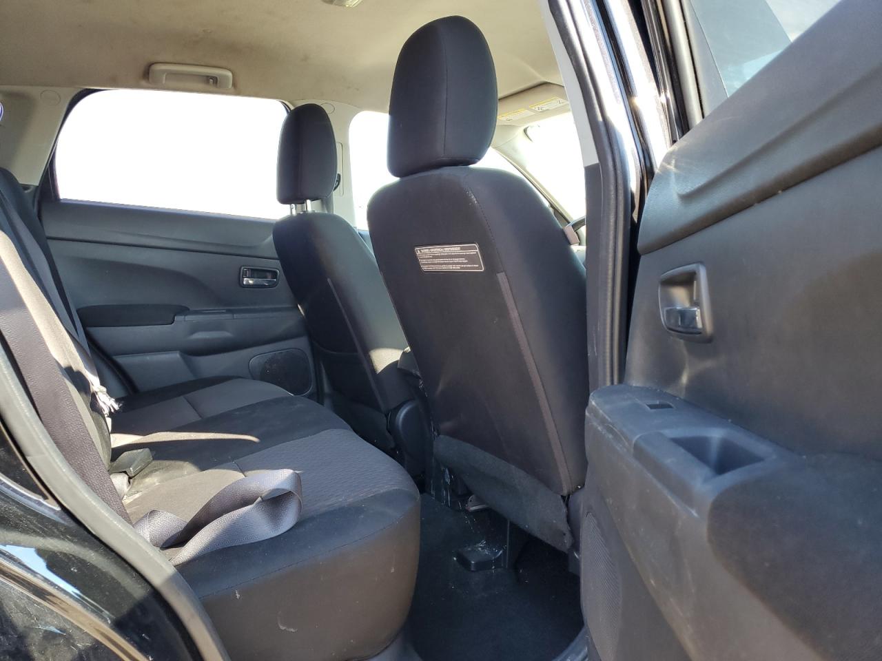 MITSUBISHI OUTLANDER ES