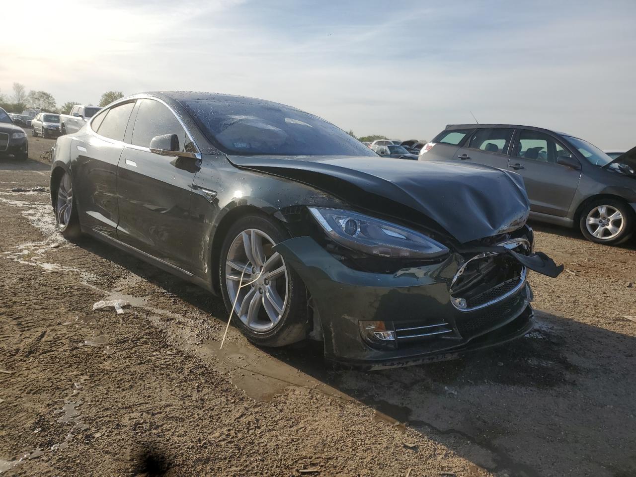 TESLA MODEL S