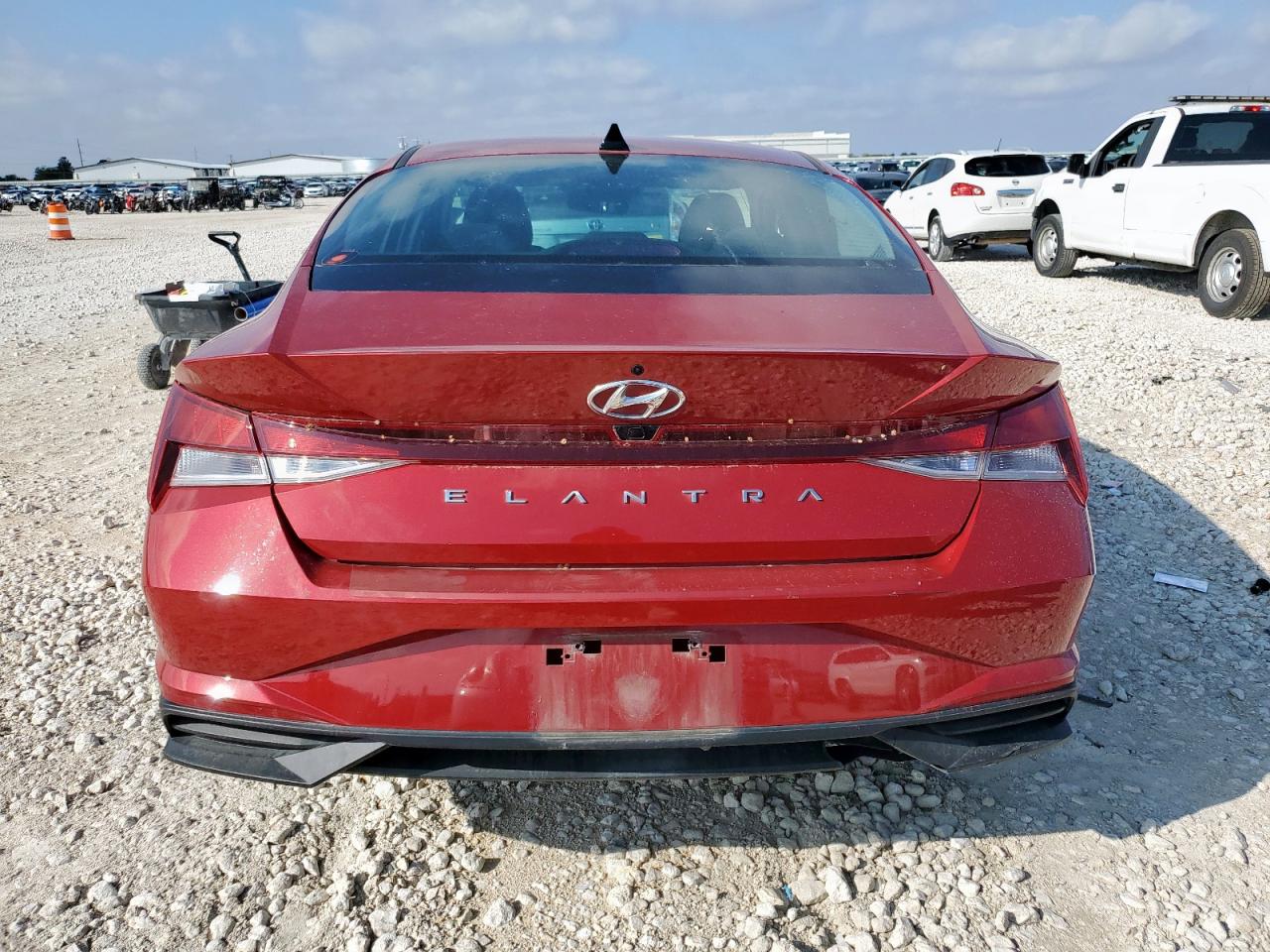 HYUNDAI ELANTRA SEL
