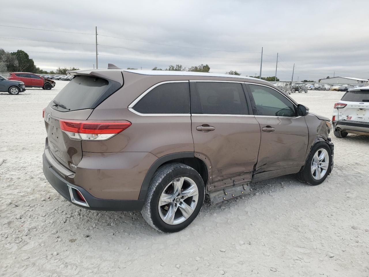 TOYOTA HIGHLANDER LIMITED