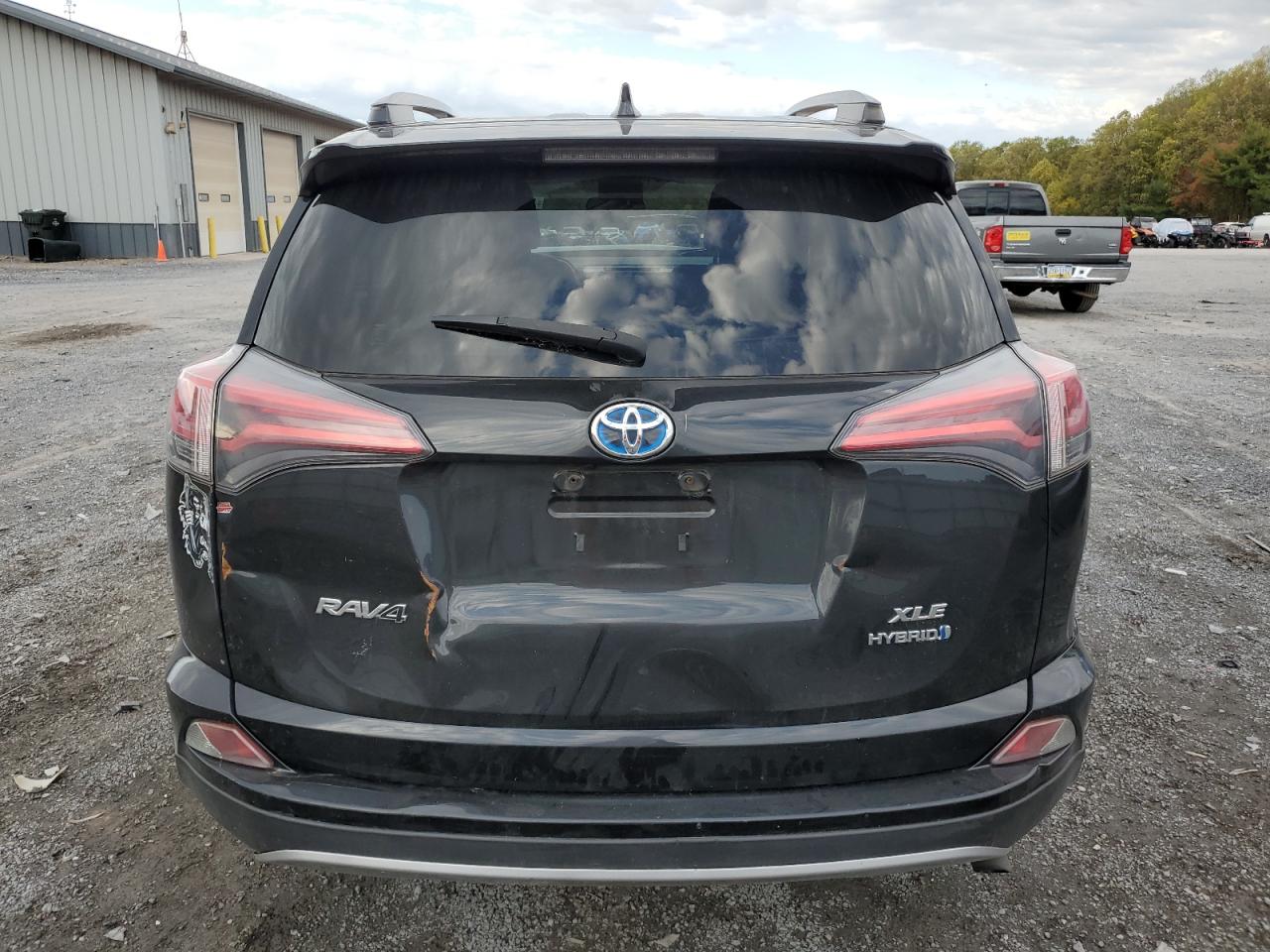 TOYOTA RAV4 LE