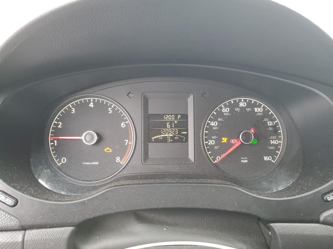 VOLKSWAGEN JETTA BASE