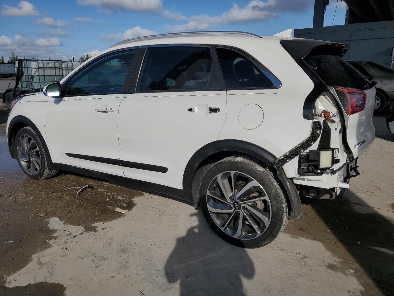 KIA NIRO EX TOURING