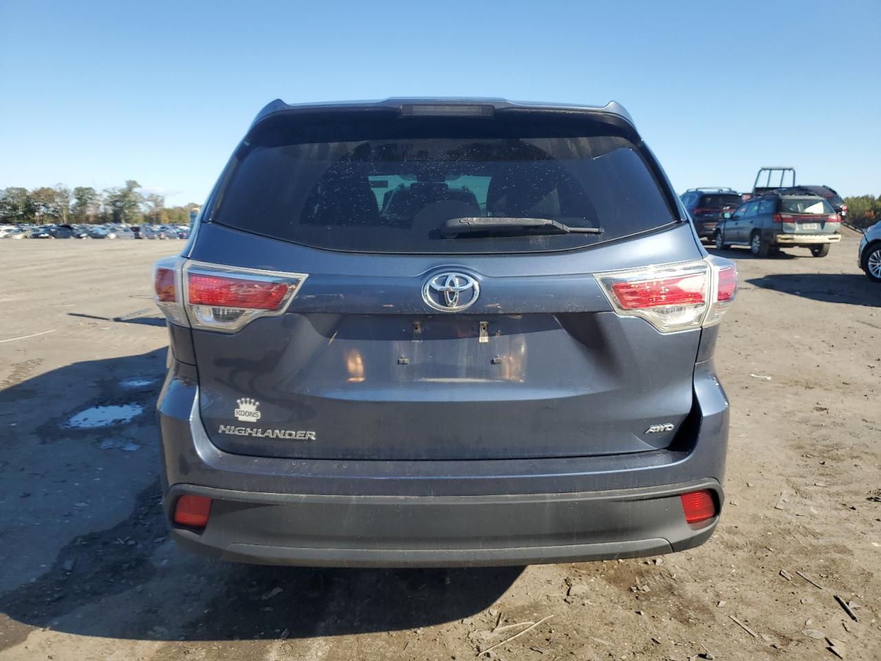 TOYOTA HIGHLANDER LE