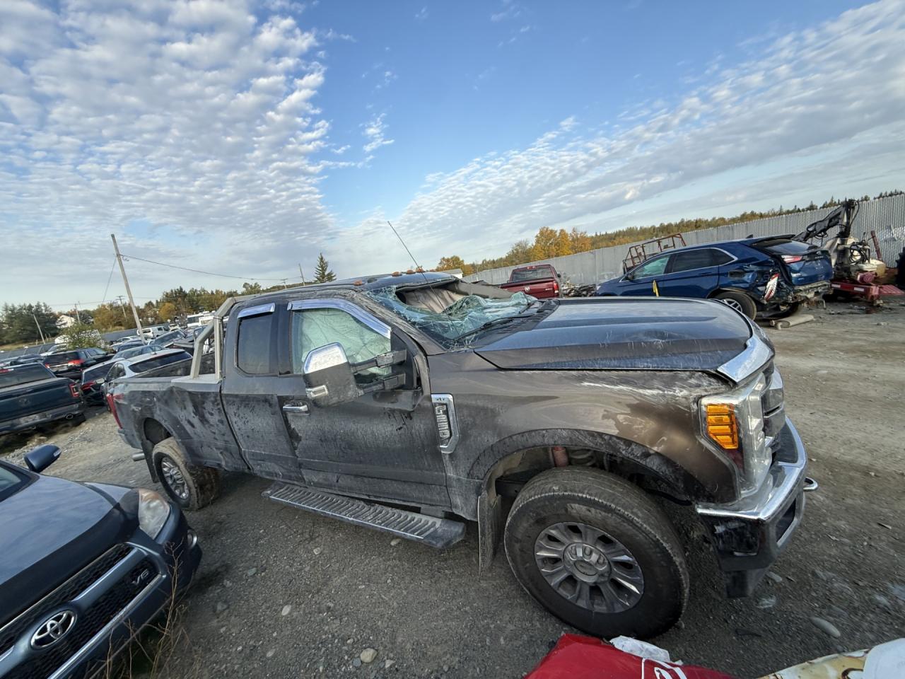 FORD F-250 SUPER DUTY
