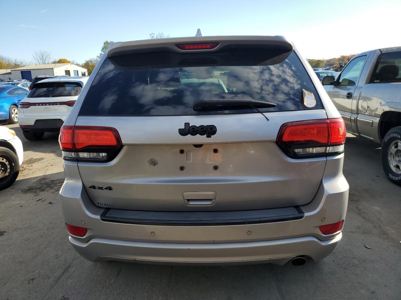 JEEP GRAND CHEROKEE LAREDO