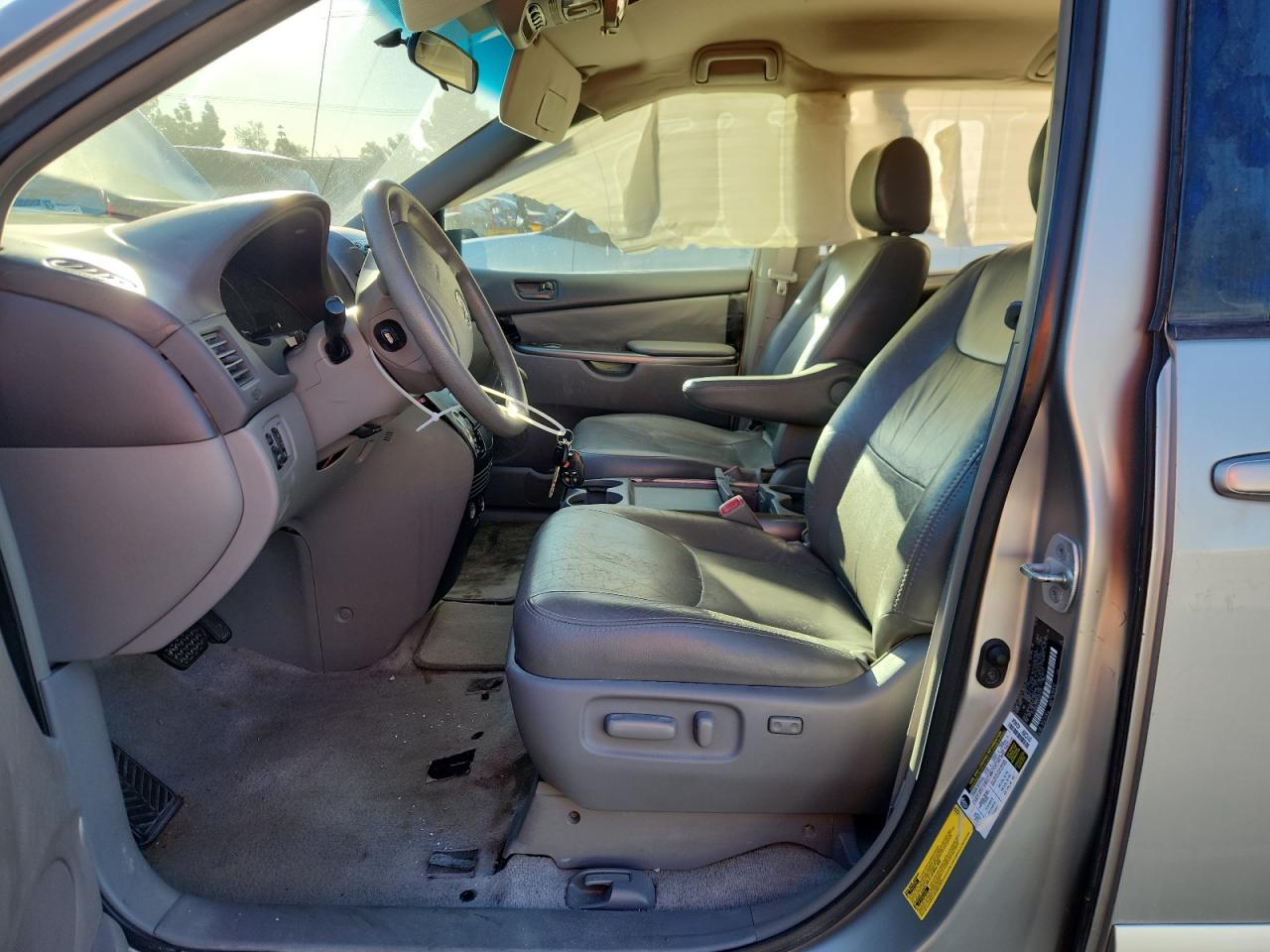 Lot #3304099488 2007 TOYOTA SIENNA CE