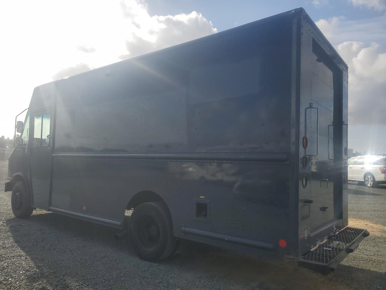 Lot #3317732103 2020 FORD F59