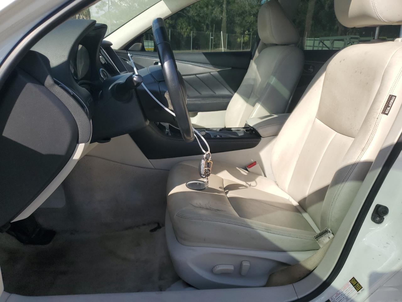 INFINITI Q50 PREMIUM