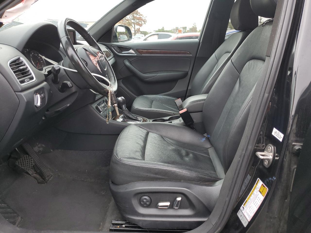 AUDI Q3 PREMIUM PLUS