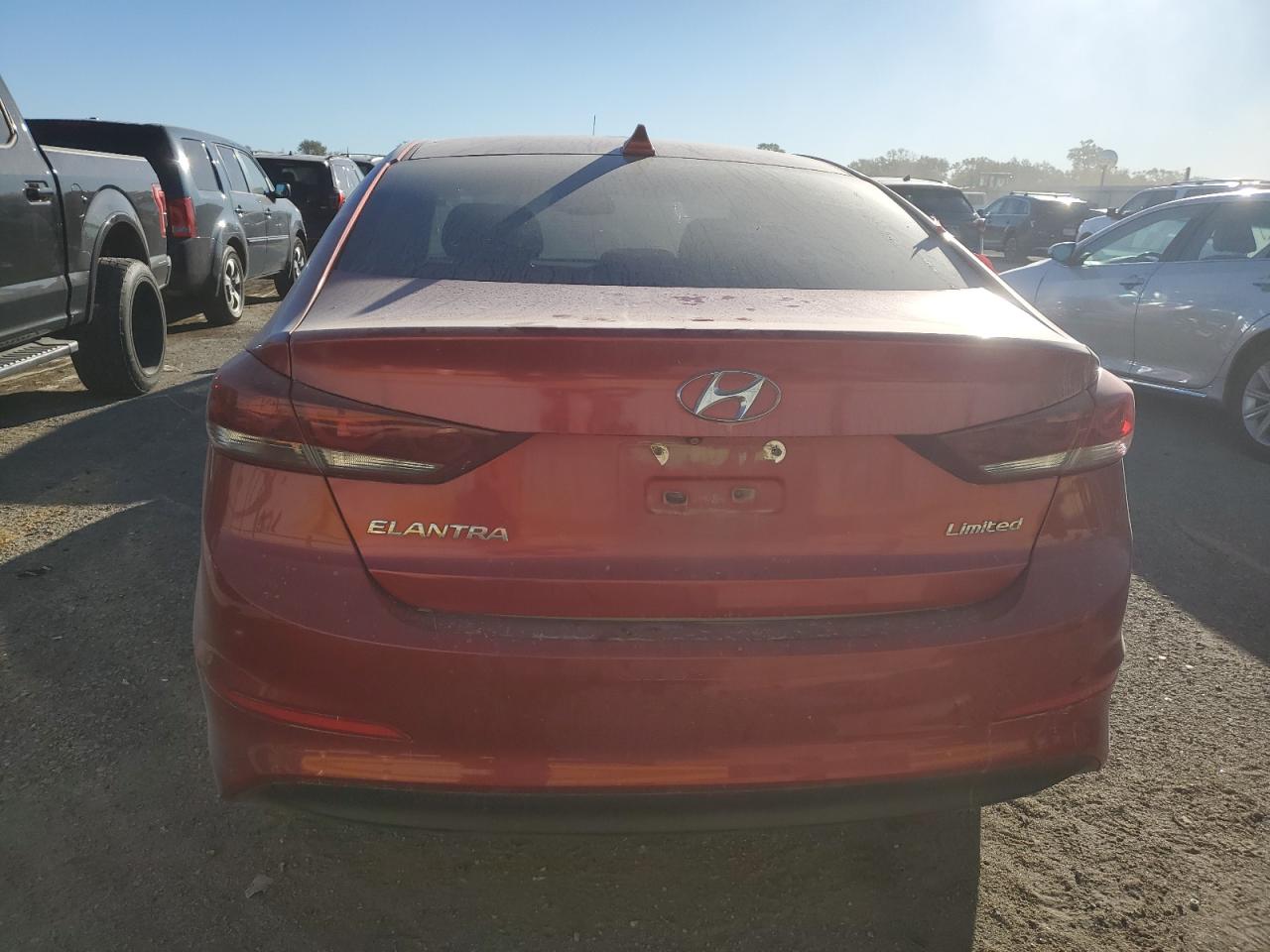 HYUNDAI ELANTRA SE