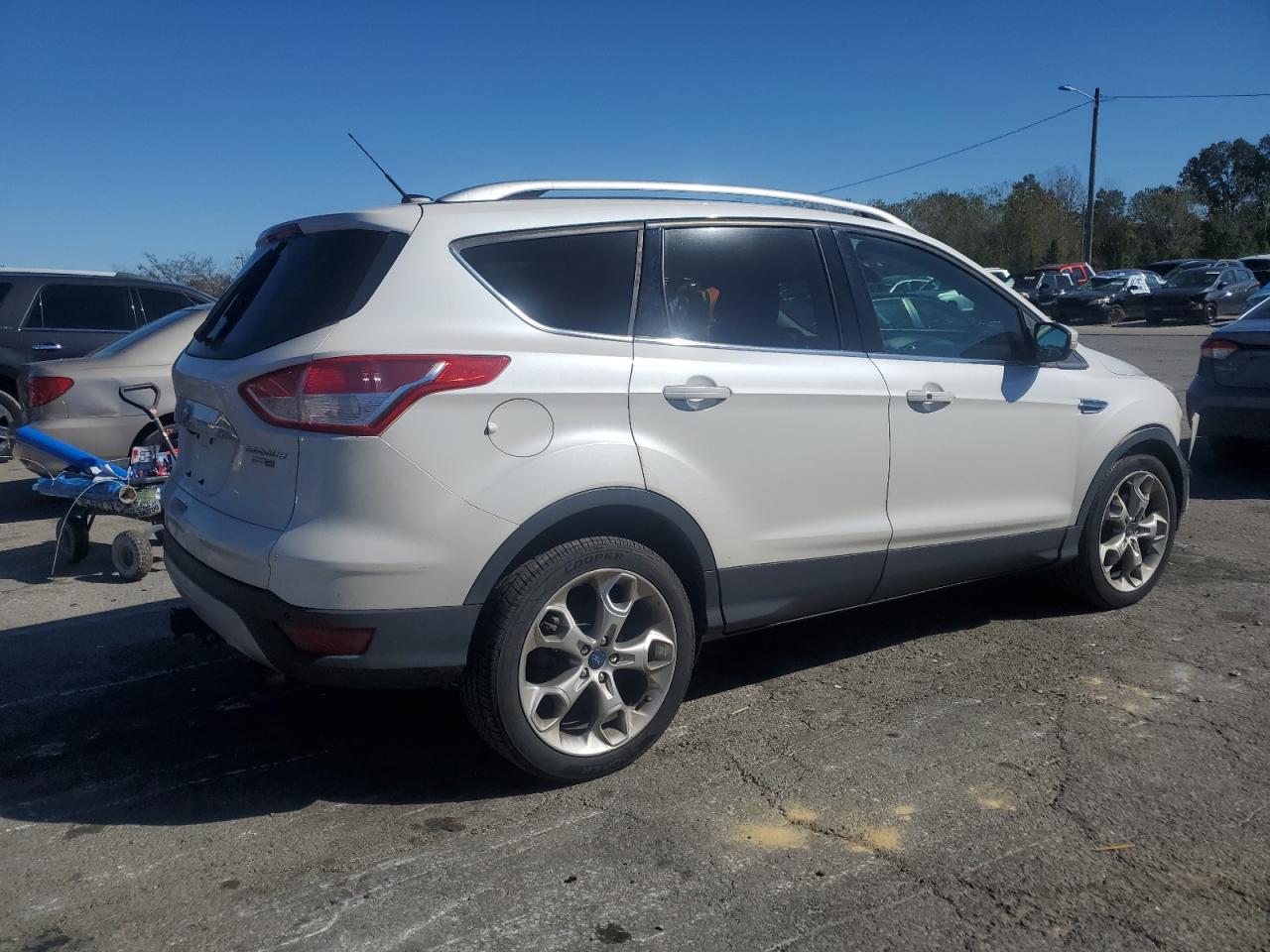 FORD ESCAPE TITANIUM