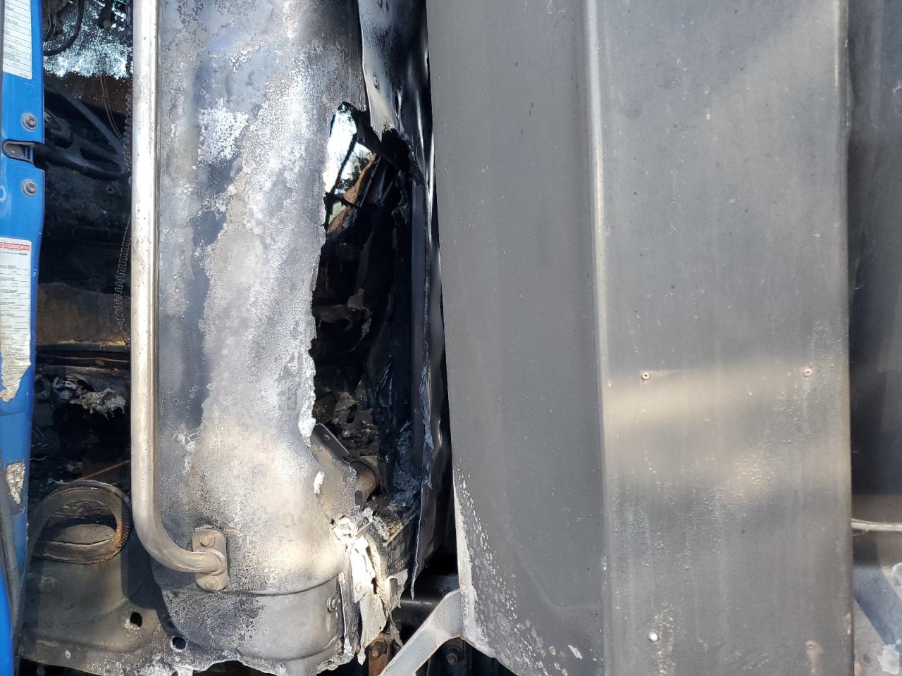 Lot #3302737002 2016 KENWORTH T880