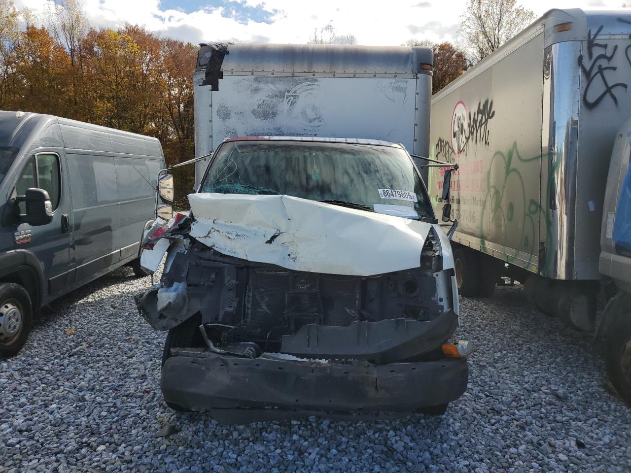 Lot #3298101140 2004 CHEVROLET EXPRESS