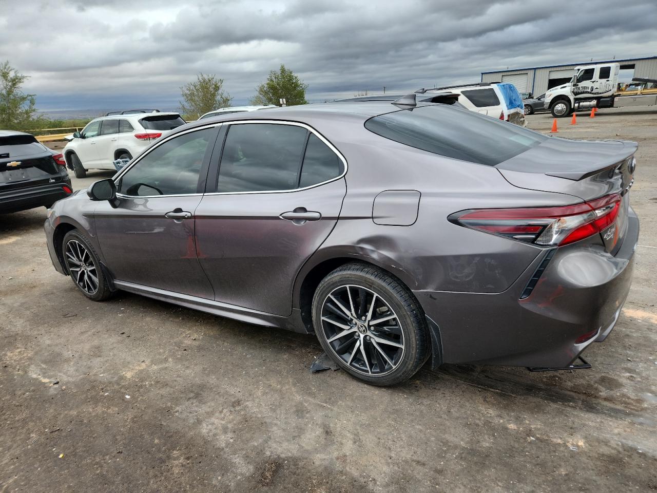 TOYOTA CAMRY SE