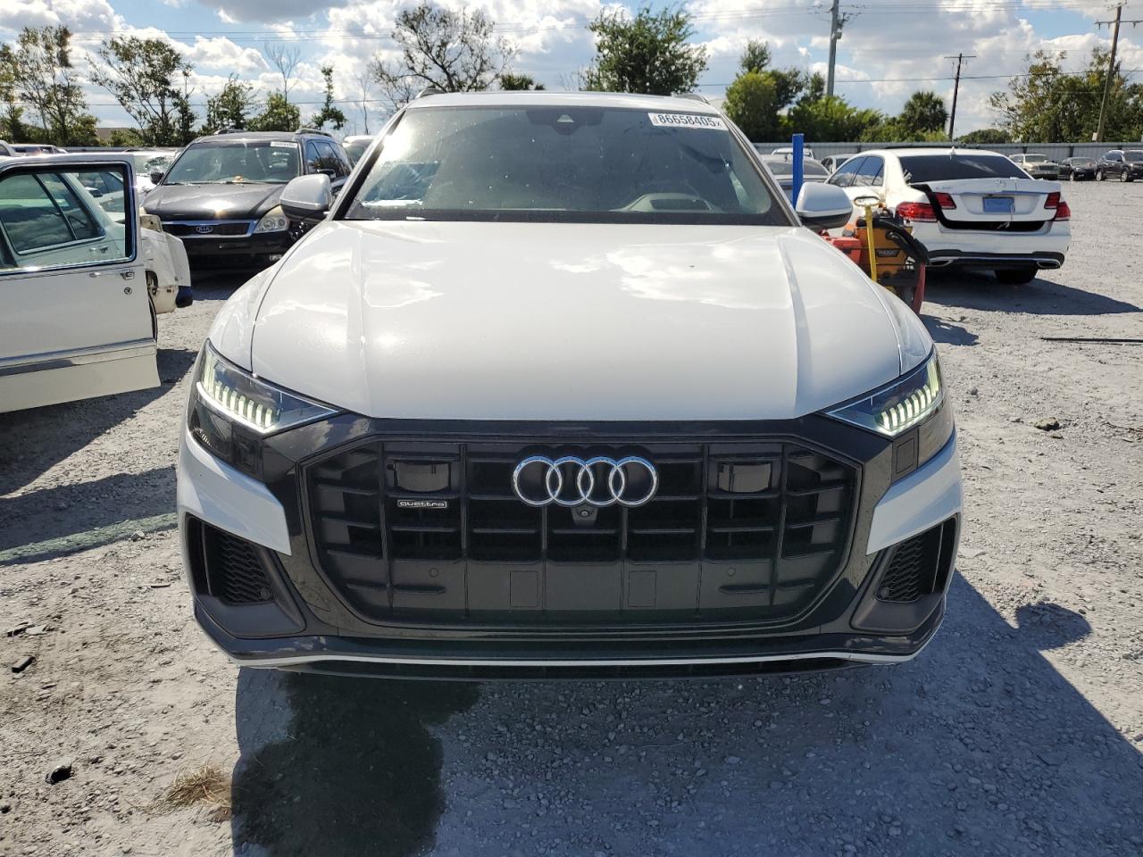 AUDI Q8 PRESTIGE S-LINE