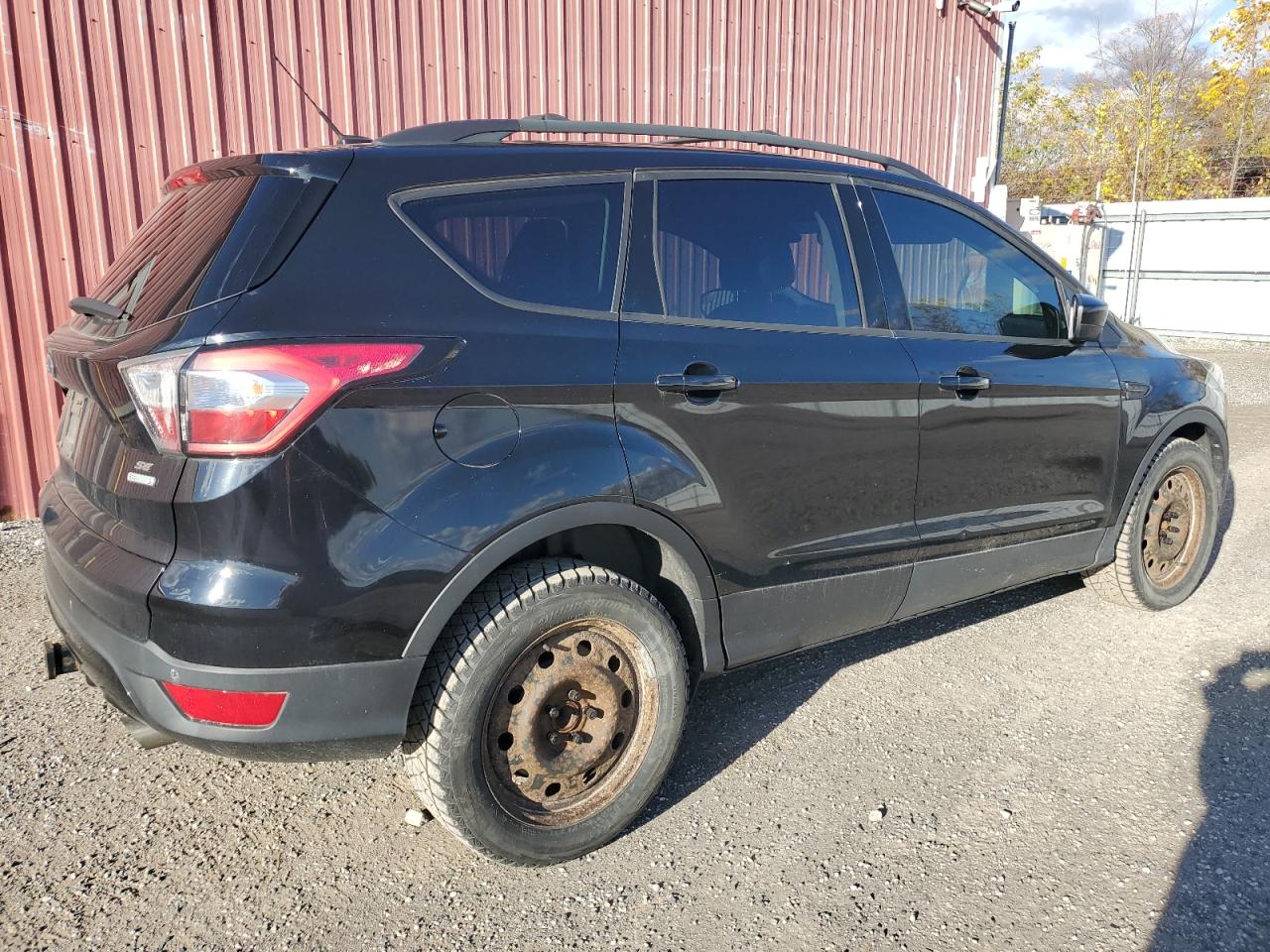 FORD ESCAPE SE