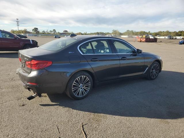 2019 BMW 530XE #3302948613
