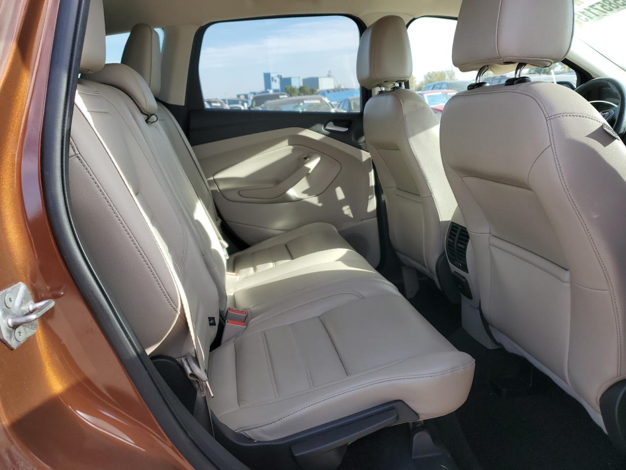 FORD ESCAPE TITANIUM