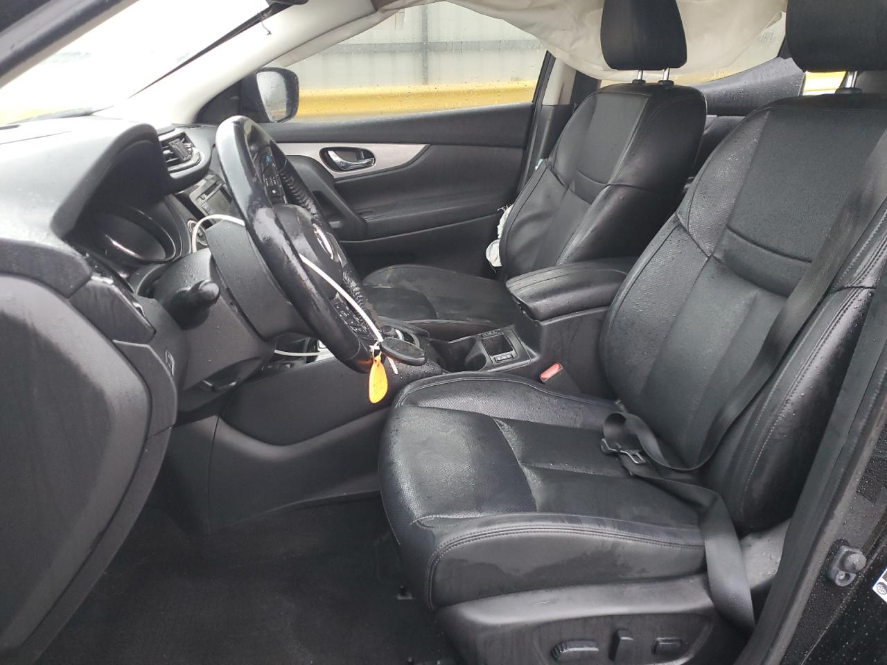 NISSAN ROGUE SPORT S