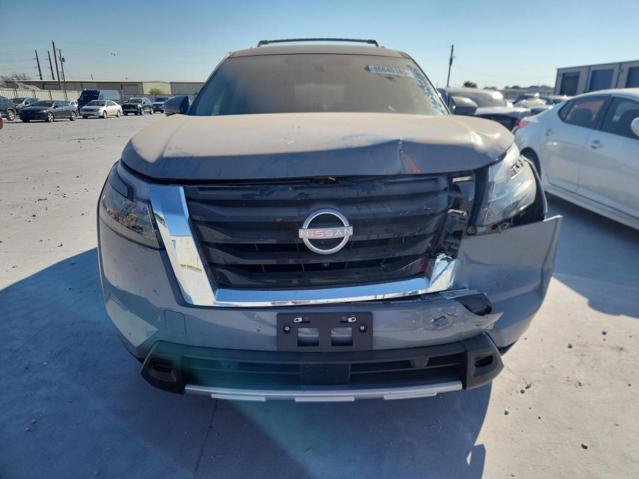 NISSAN PATHFINDER PLATINUM