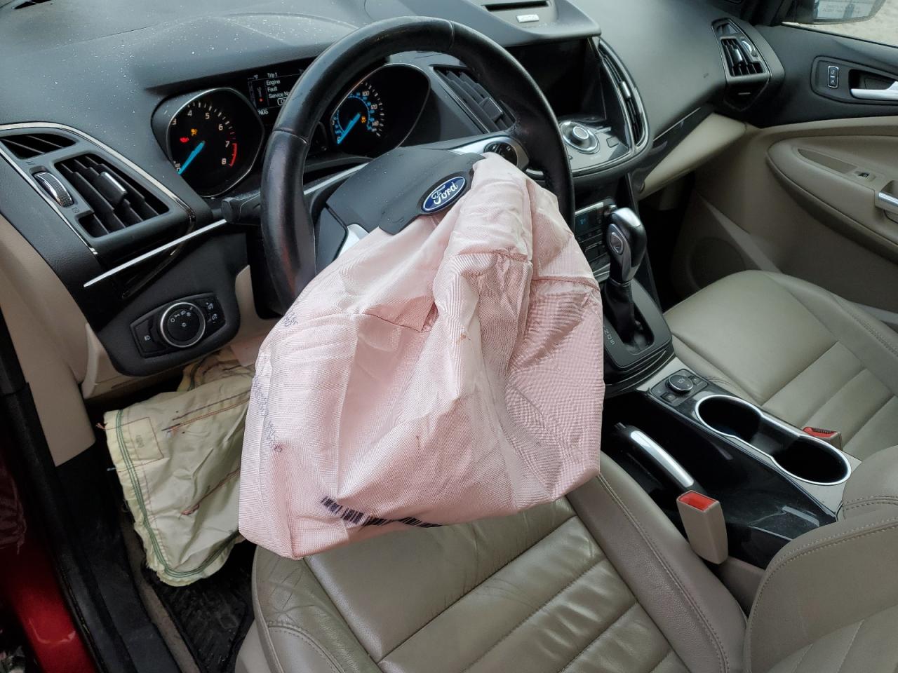 FORD ESCAPE TITANIUM