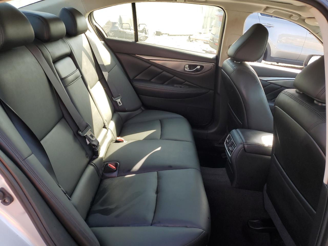 INFINITI Q50 PREMIUM