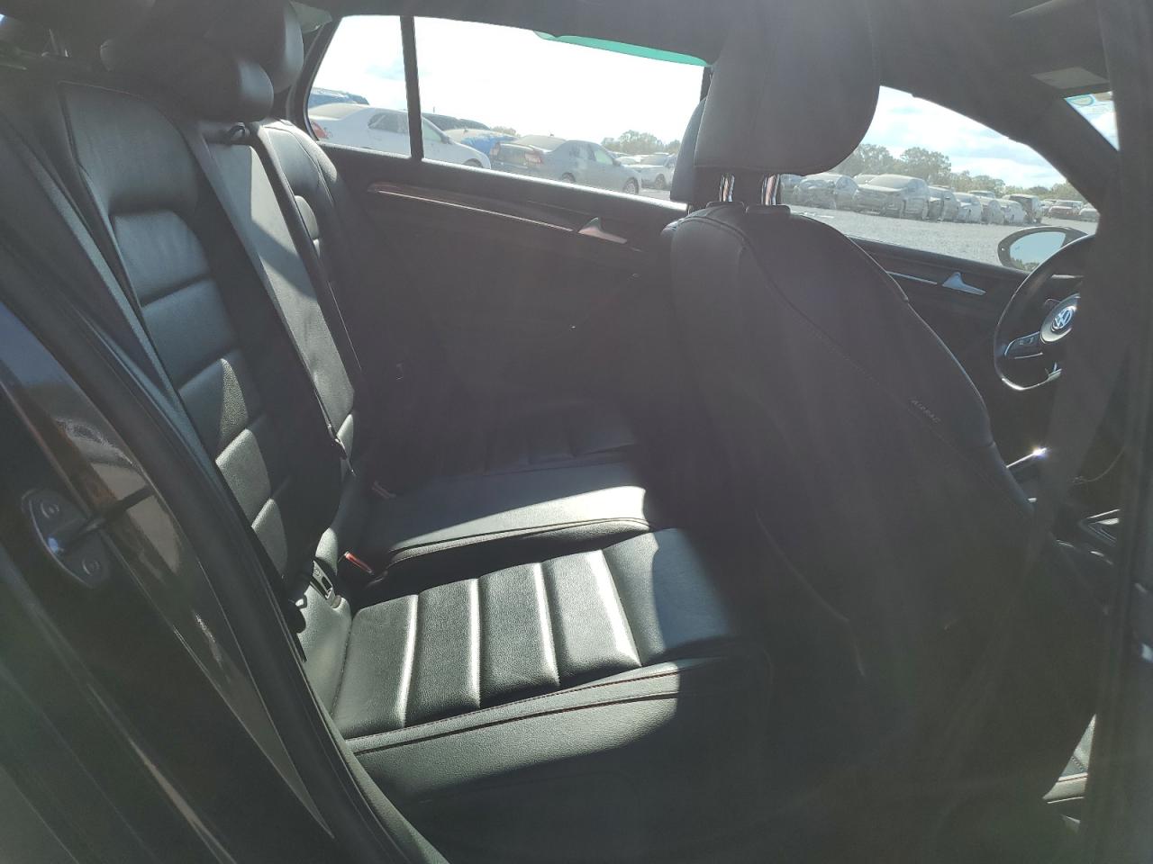 VOLKSWAGEN GOLF GTI S/SE