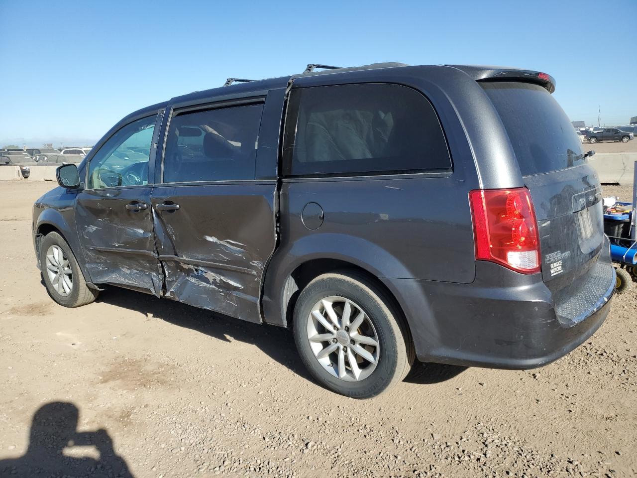 Lot #3284308026 2016 DODGE GRAND CARA