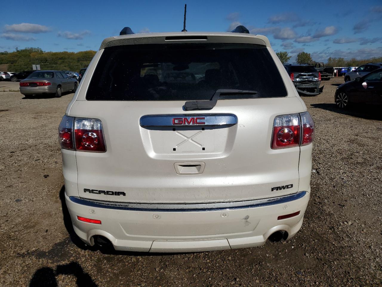 GMC ACADIA DENALI