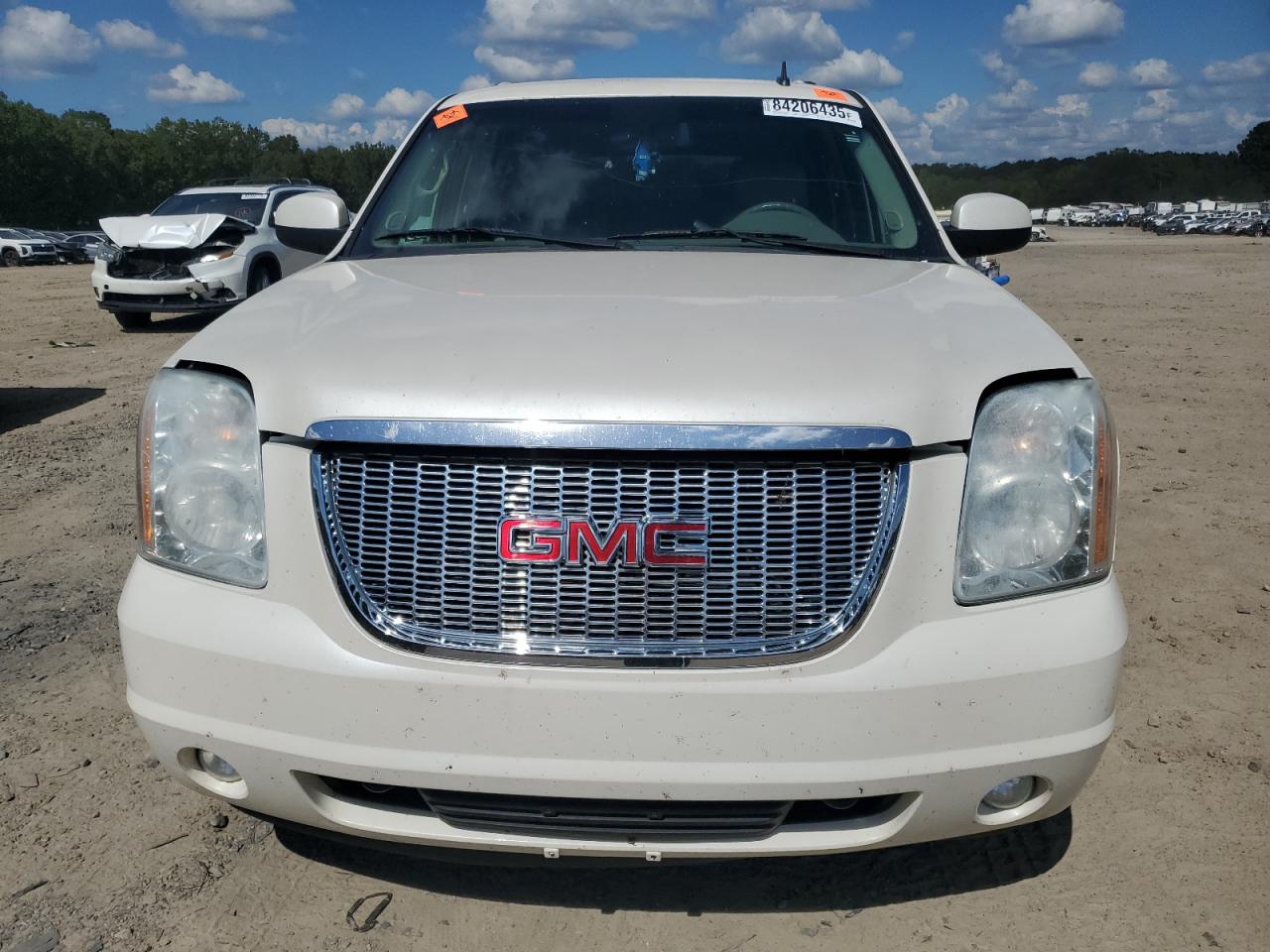 GMC YUKON K1500 SLT