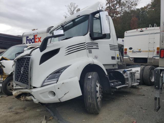 2021 VOLVO VNR #3275436710