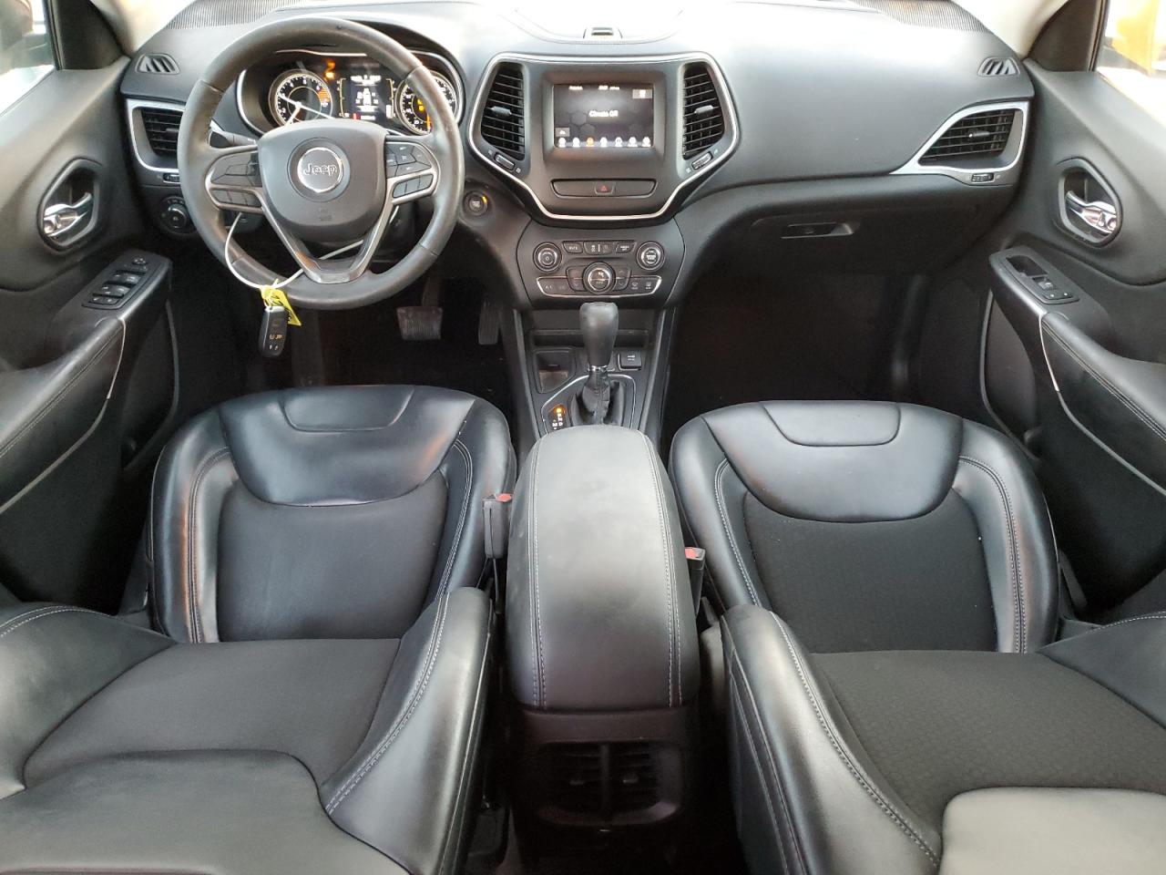 JEEP GRAND CHEROKEE LATITUDE PLUS