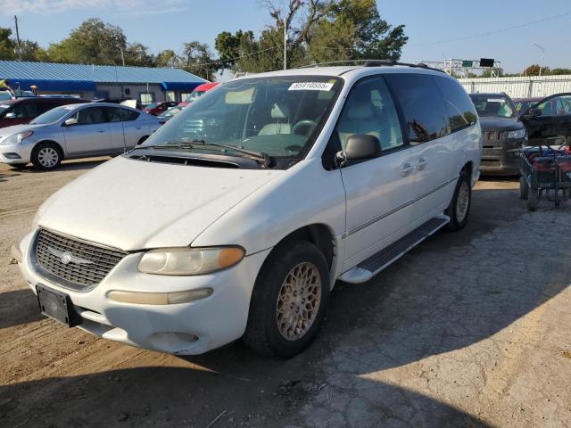 Global Auto Auctions: 1998 CHRYSLER TOWN & COUNTRY LXI