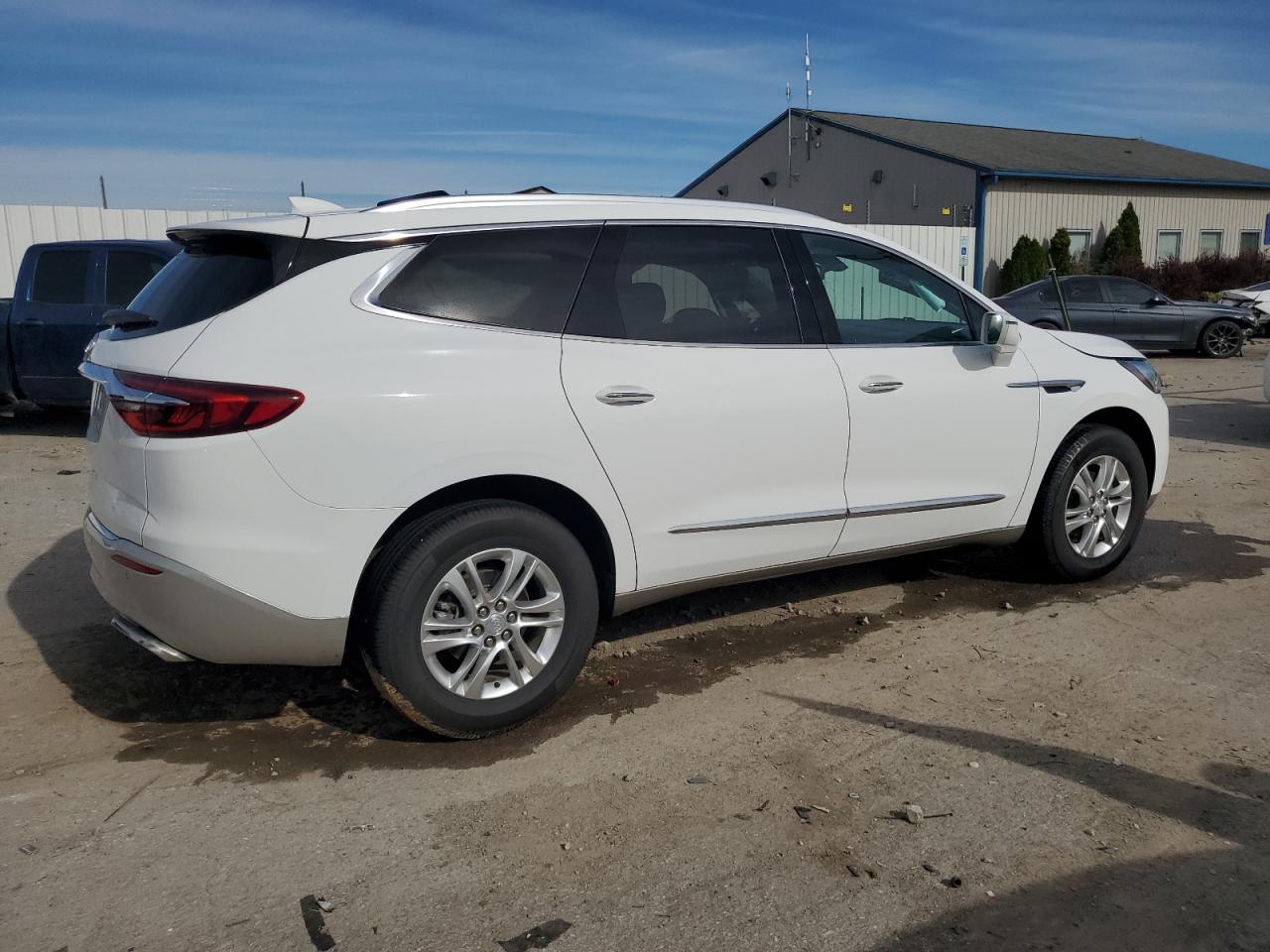 BUICK ENCLAVE ESSENCE