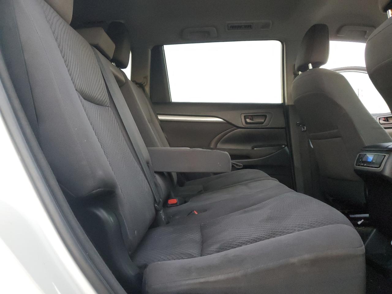 TOYOTA HIGHLANDER LE