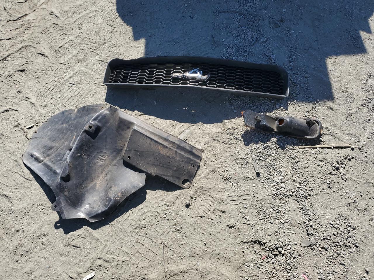 Lot #3284671327 2005 FORD MUSTANG