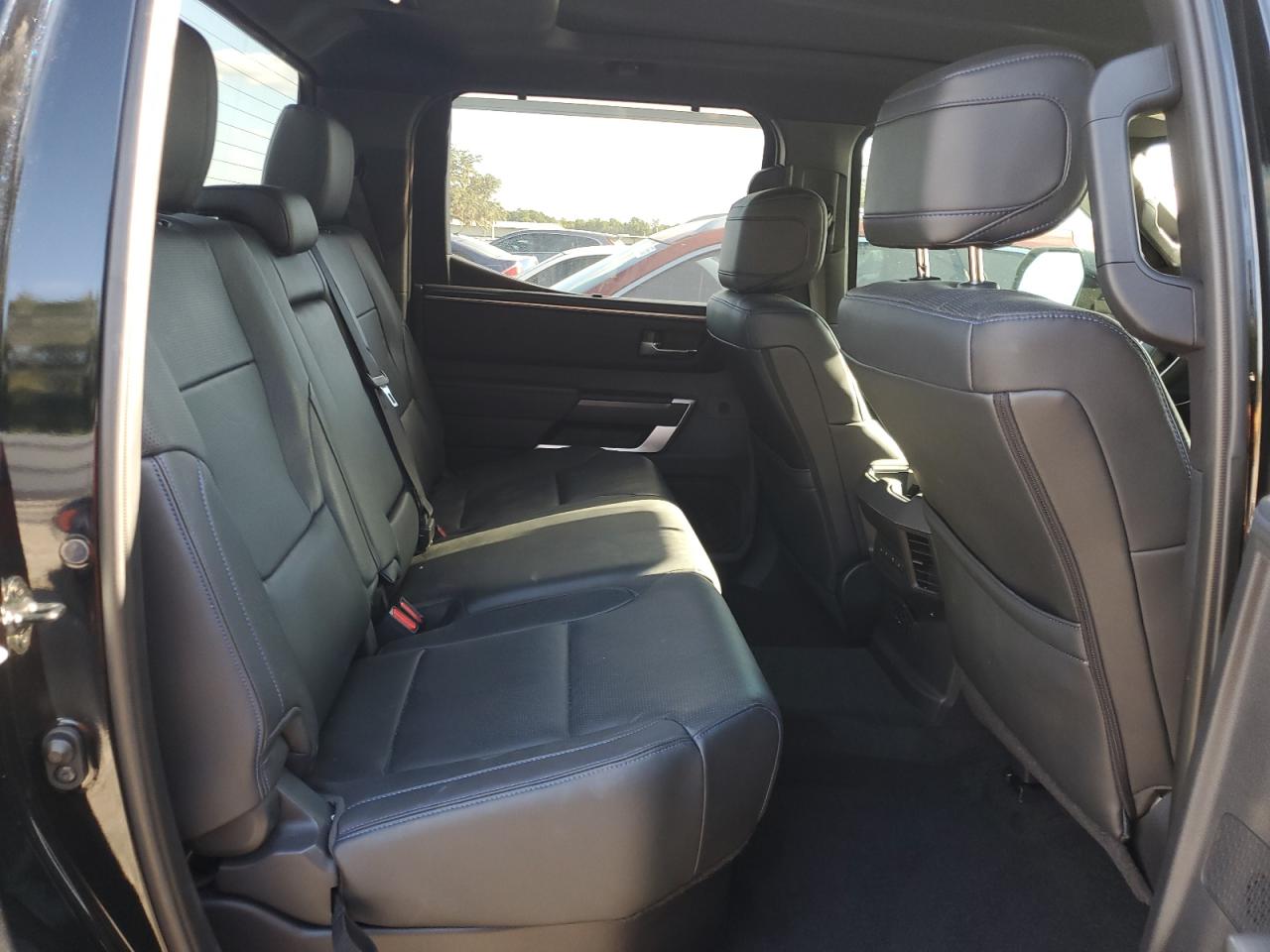 TOYOTA TUNDRA CREWMAX PLATINUM