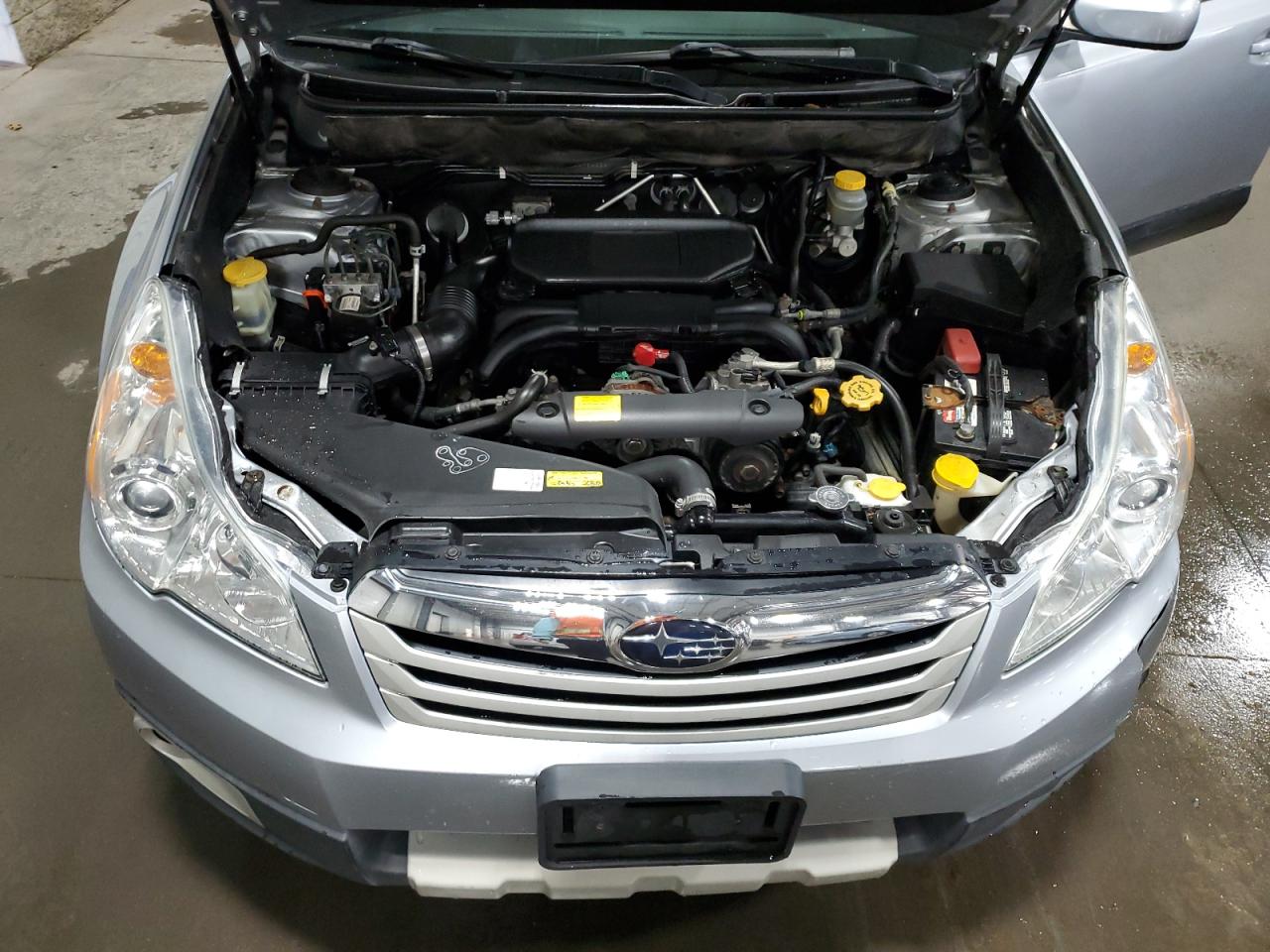 SUBARU OUTBACK 2.5I LIMITED