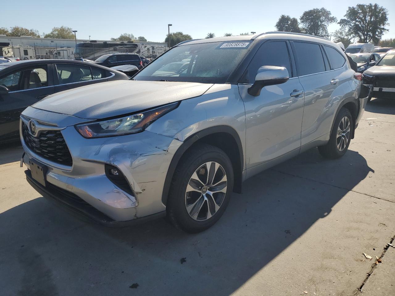 TOYOTA HIGHLANDER XLE