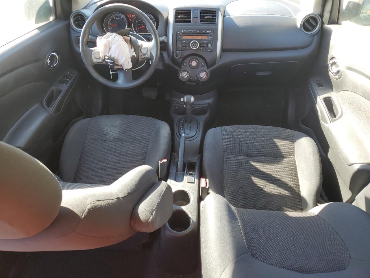 NISSAN VERSA S